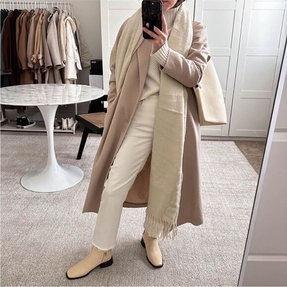 Revolve Sam Edelman Leather Thatcher Chelsea Boots - The Thatcher Eggshell Cream - Picture 1 of 12